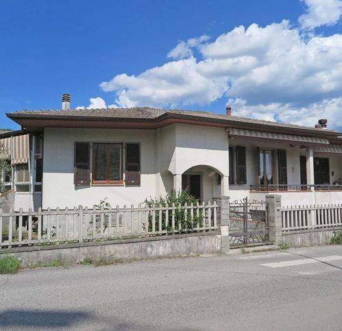 casa indipendente in vendita a Pontremoli in zona Canale Scuro