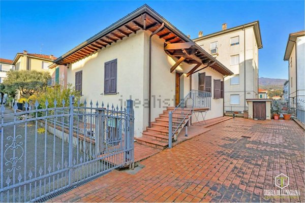 casa indipendente in vendita a Pontremoli in zona Canale Scuro