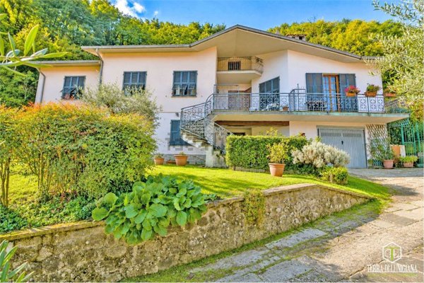 casa indipendente in vendita a Pontremoli in zona Canale Scuro