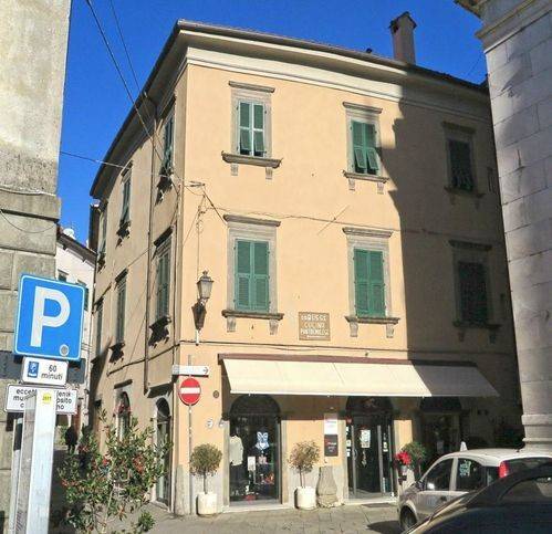 appartamento in vendita a Pontremoli in zona Canale Scuro