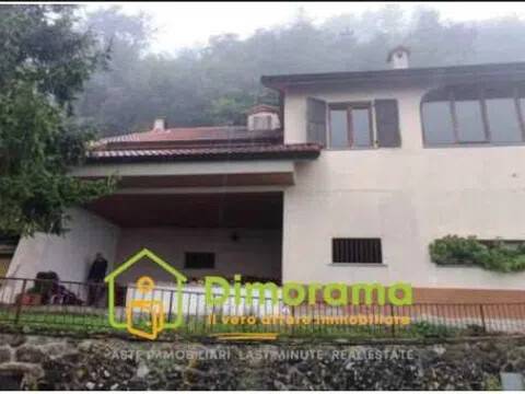 casa indipendente in vendita a Pontremoli