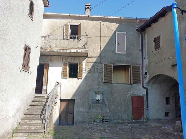 casa indipendente in vendita a Pontremoli in zona Gravagna San Rocco
