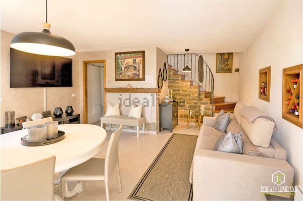 casa indipendente in vendita a Pontremoli
