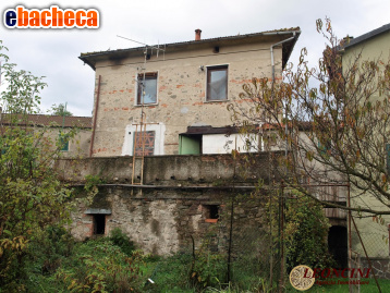 casa indipendente in vendita a Tresana
