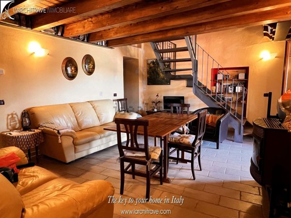 casa indipendente in vendita a Tresana