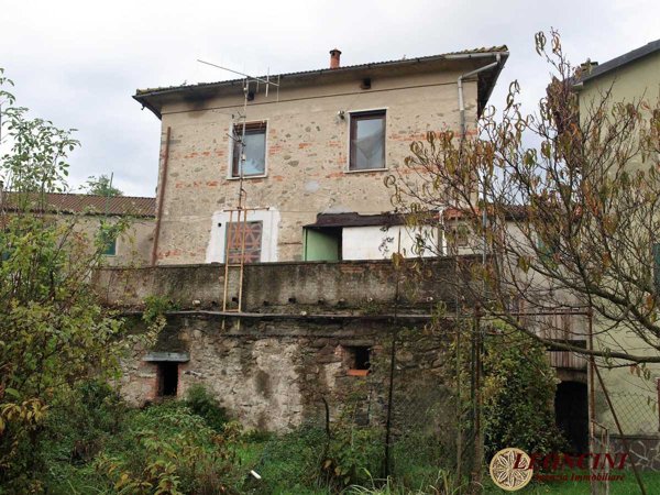 casa indipendente in vendita a Tresana