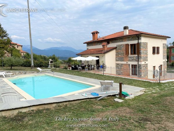 casa indipendente in vendita a Tresana