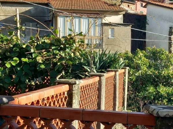 casa indipendente in vendita a Tresana
