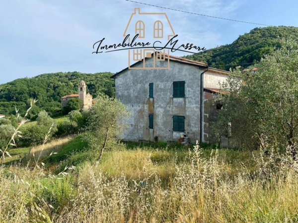 casa indipendente in vendita a Tresana