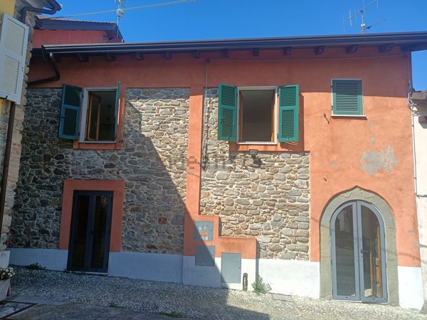 casa semindipendente in vendita a Tresana