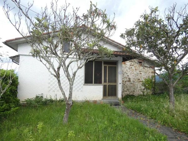 casa semindipendente in vendita a Tresana