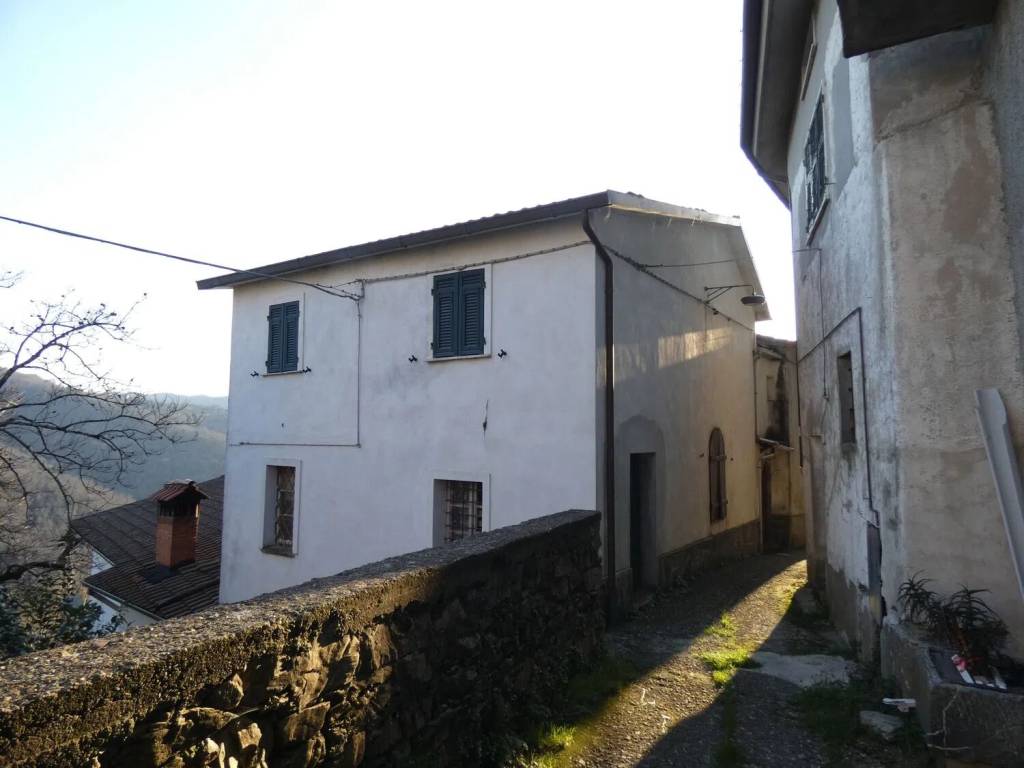 casa semindipendente in vendita a Tresana