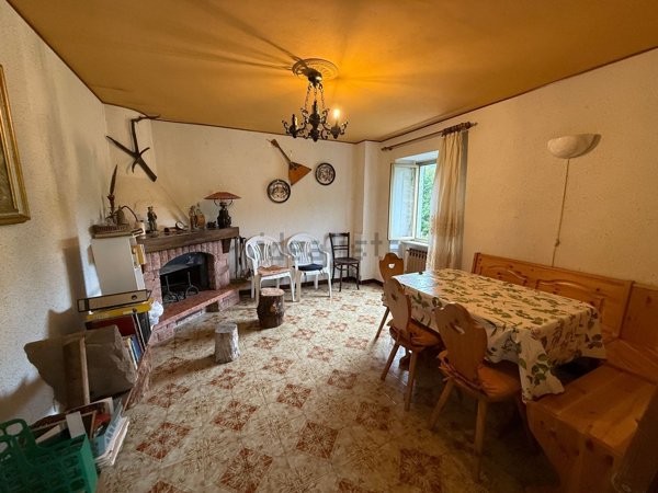 casa indipendente in vendita a Tresana