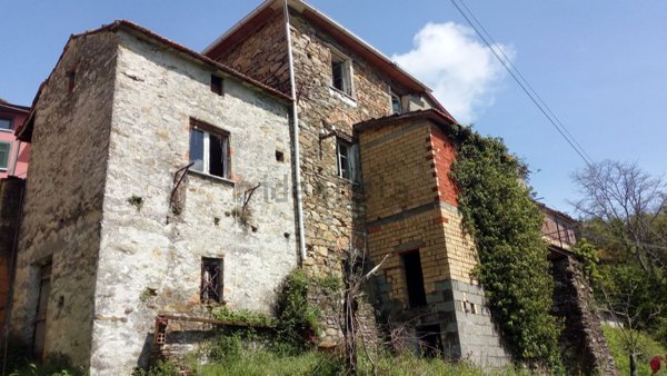 pentavano in vendita a Tresana