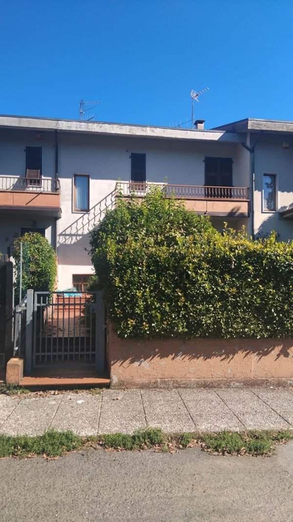 casa indipendente in vendita a Tresana