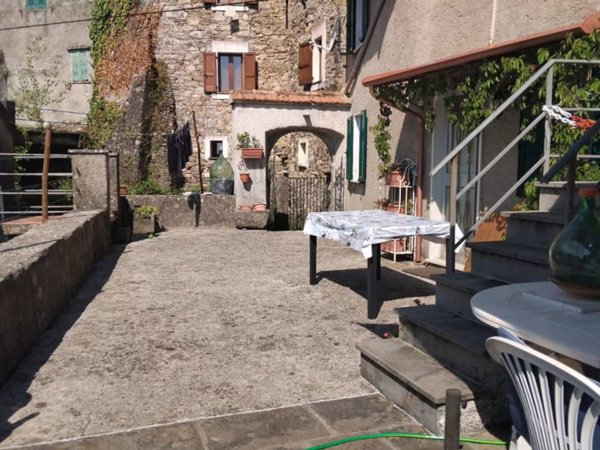 appartamento in vendita a Tresana