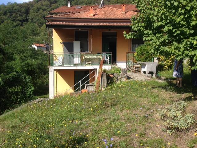 casa indipendente in vendita a Tresana