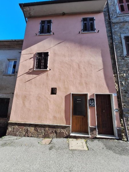 casa semindipendente in vendita a Tresana