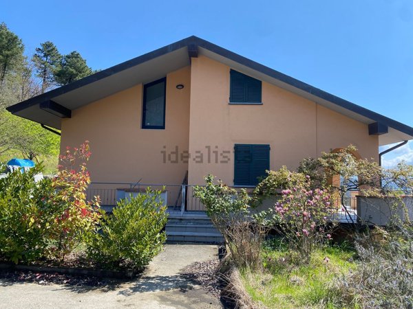 casa indipendente in vendita a Tresana