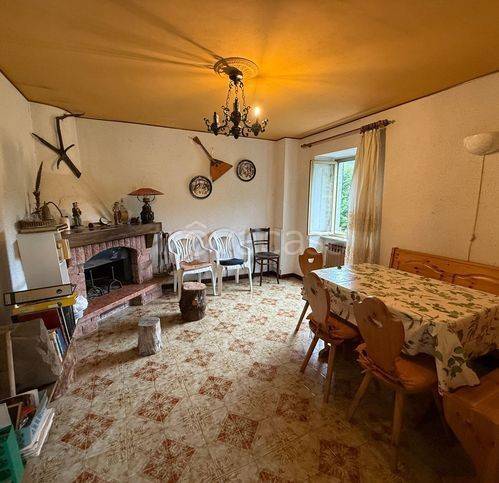 casa indipendente in vendita a Tresana