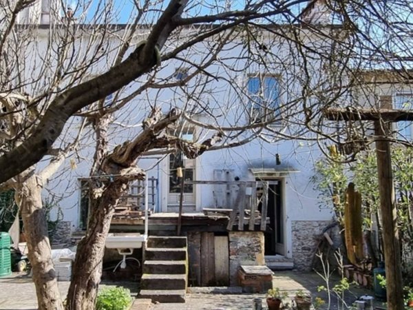 casa indipendente in vendita a Tresana