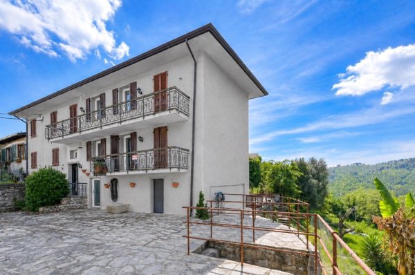 casa semindipendente in vendita a Tresana