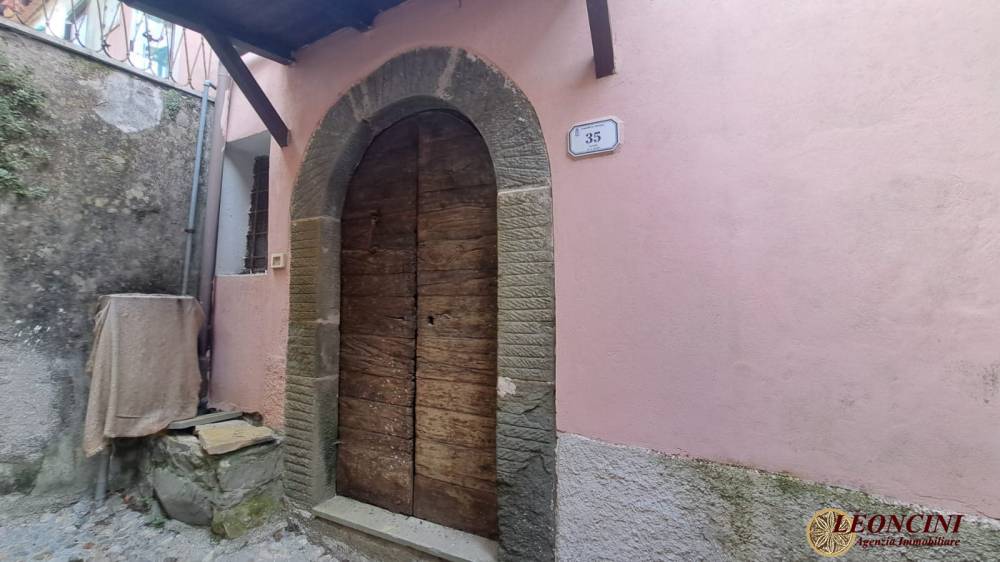 casa indipendente in vendita a Tresana