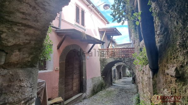 casale in vendita a Tresana