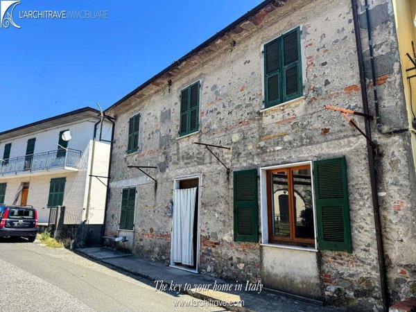 casa indipendente in vendita a Tresana