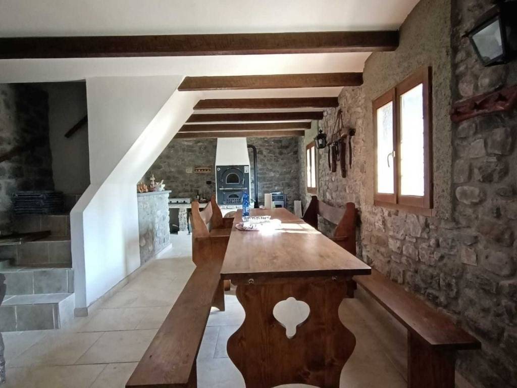 casa indipendente in vendita a Tresana