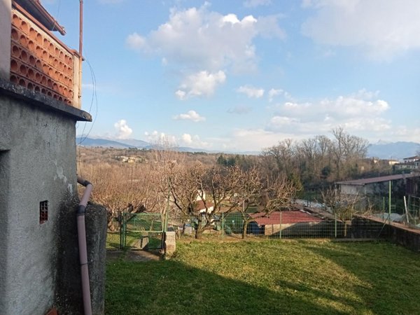 casa indipendente in vendita a Tresana