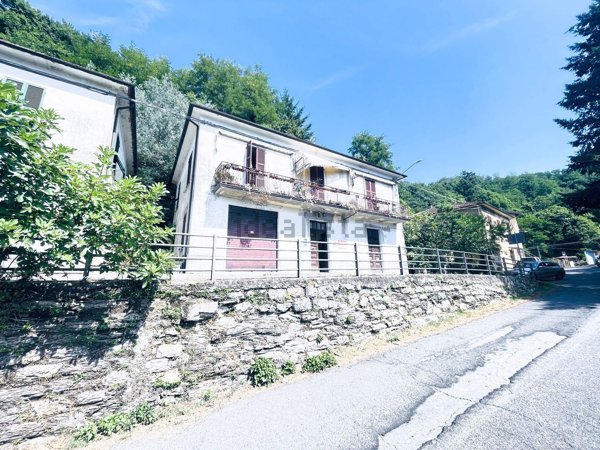 casa indipendente in vendita a Tresana