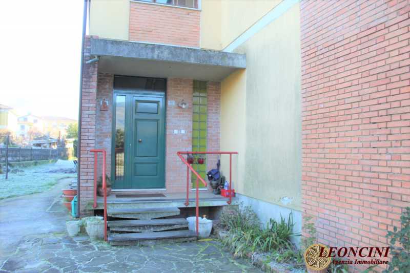 casa semindipendente in vendita a Villafranca in Lunigiana