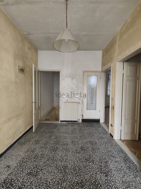 casa indipendente in vendita a Villafranca in Lunigiana