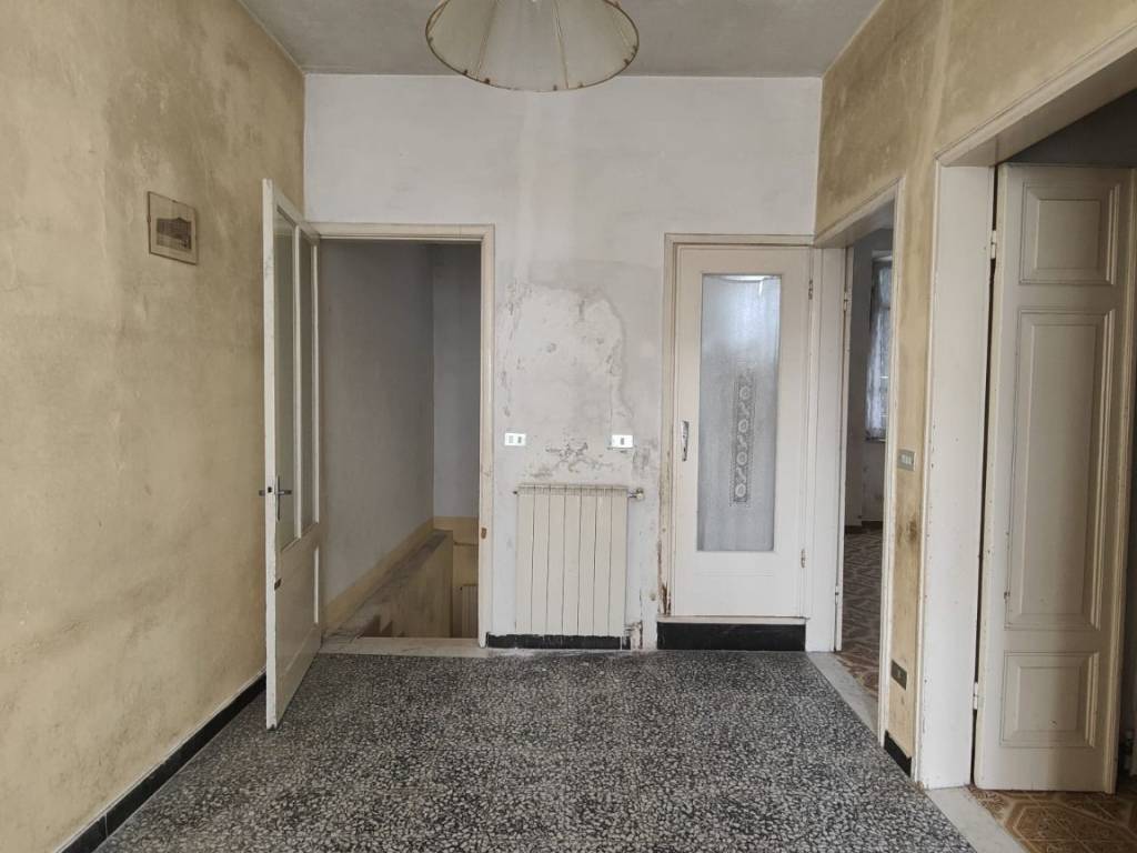 casa indipendente in vendita a Villafranca in Lunigiana