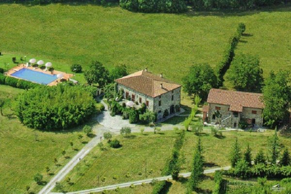 villa in vendita a Villafranca in Lunigiana