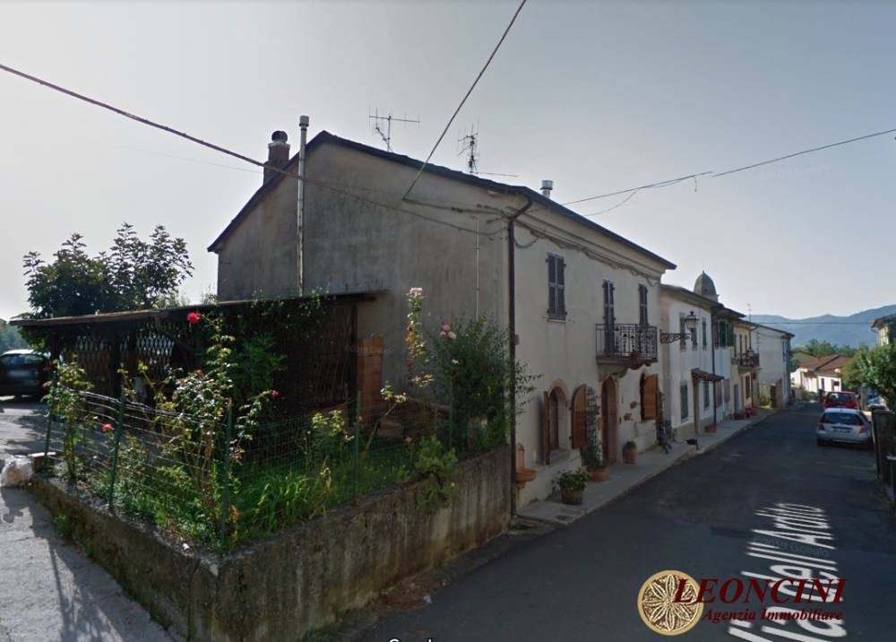 casa semindipendente a Villafranca in Lunigiana in zona Villafranca Centro