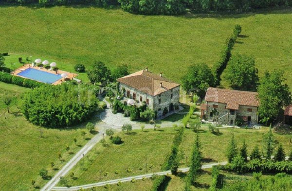 villa in vendita a Villafranca in Lunigiana in zona Villafranca Centro
