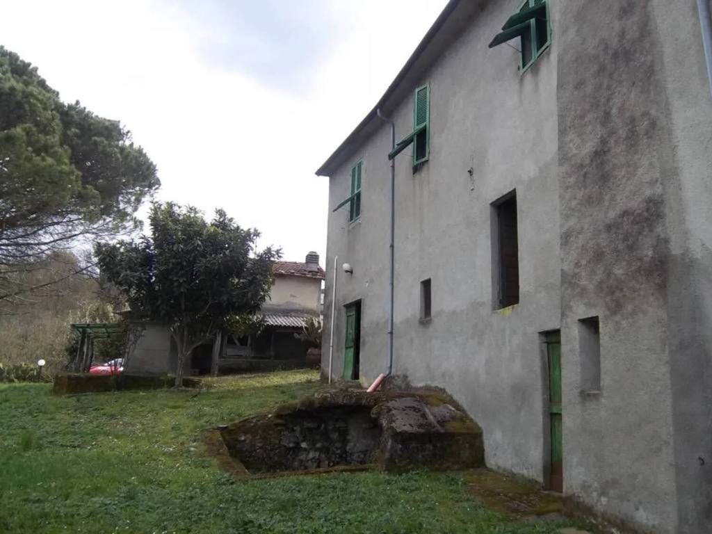 appartamento in vendita a Villafranca in Lunigiana in zona Malgrate Lunigiana