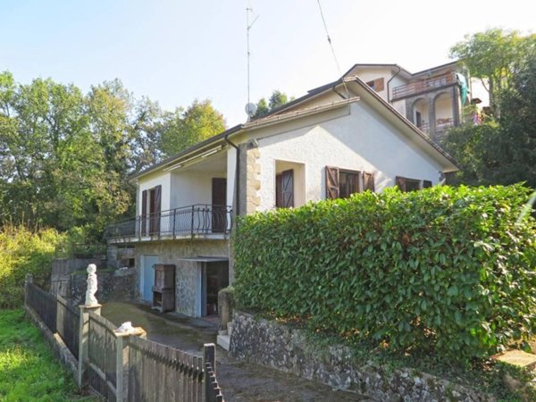 casa indipendente in vendita a Villafranca in Lunigiana