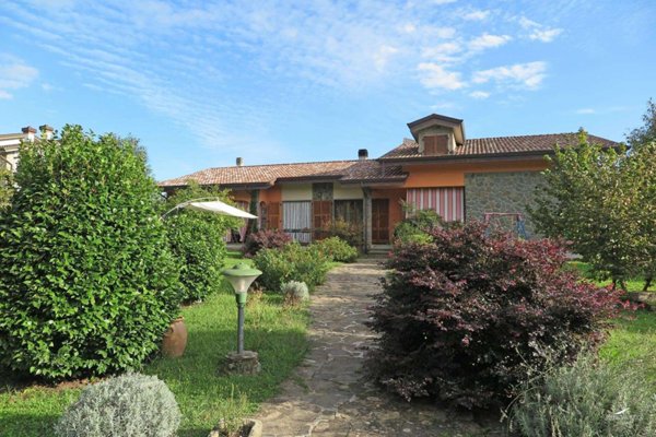 casa indipendente in vendita a Villafranca in Lunigiana