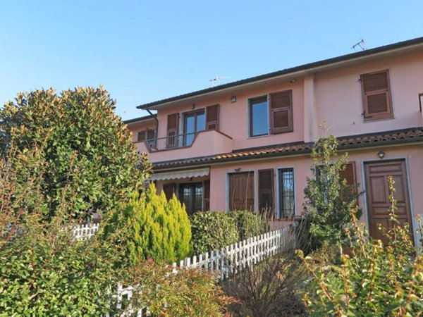 casa indipendente in vendita a Villafranca in Lunigiana