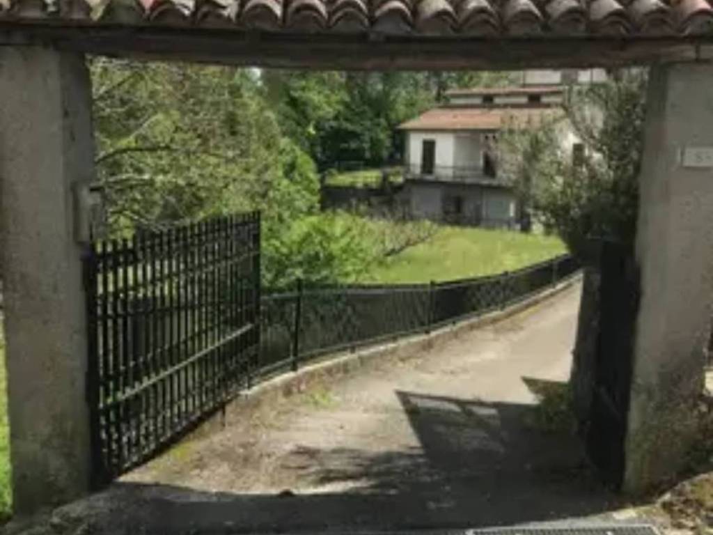 casa indipendente in vendita a Villafranca in Lunigiana