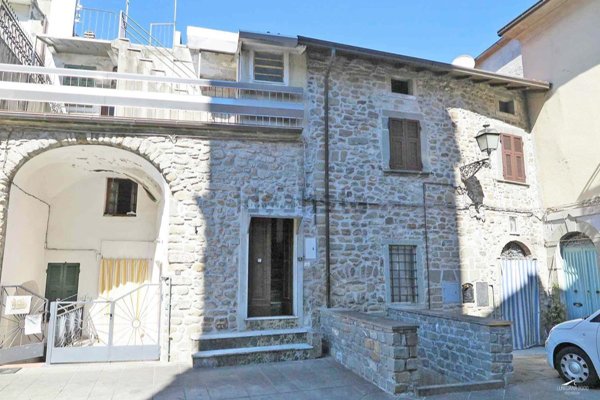 appartamento in vendita a Villafranca in Lunigiana in zona Virgoletta