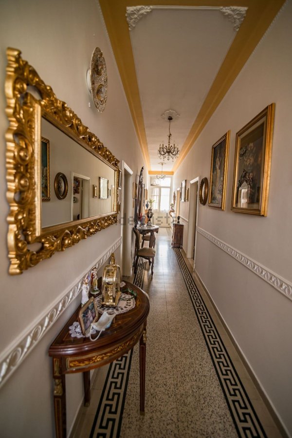 casa indipendente in vendita a Villafranca in Lunigiana