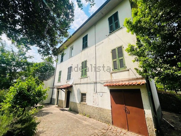 casa indipendente in vendita a Villafranca in Lunigiana