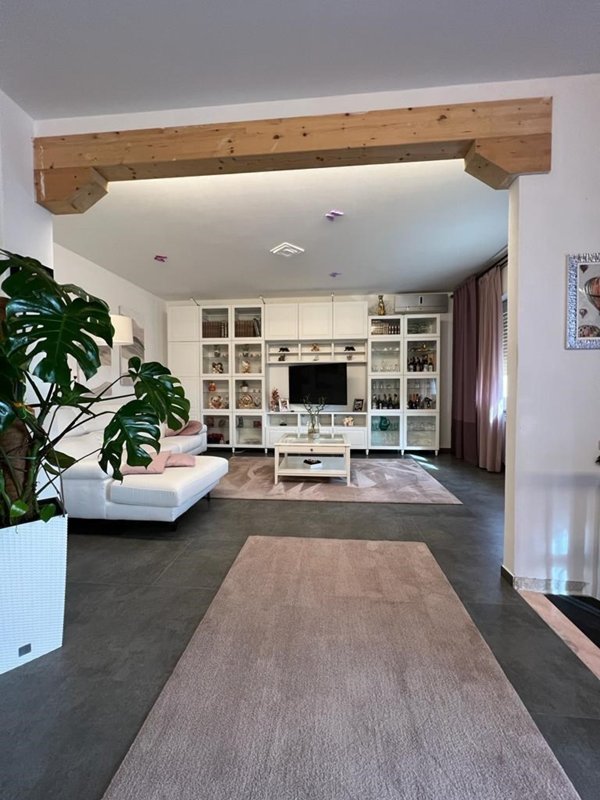 casa indipendente in vendita a Villafranca in Lunigiana