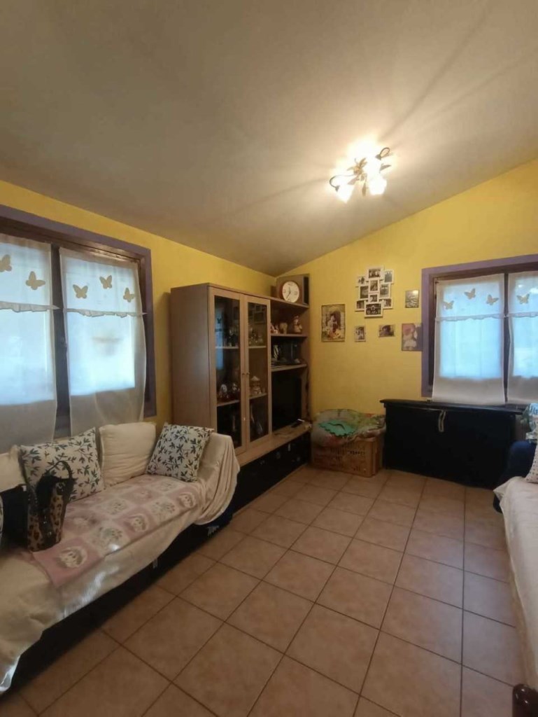 casa indipendente in vendita a Villafranca in Lunigiana