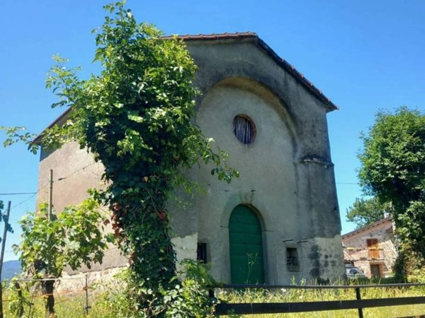 casa indipendente in vendita a Villafranca in Lunigiana