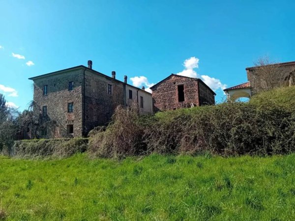 casa indipendente in vendita a Villafranca in Lunigiana